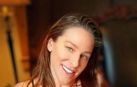 Porn Videos Uploaded by Pornstar Heather Harmon 